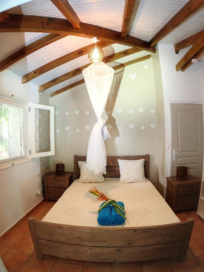Gite Kaz A Topaze, Piscine, Jardin Tropical Sainte-Rose Bagian luar foto