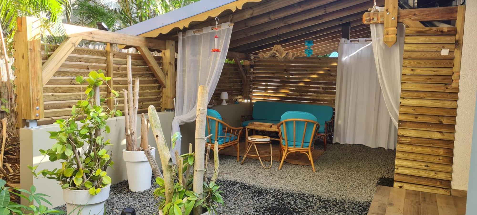 Gite Kaz A Topaze, Piscine, Jardin Tropical Sainte-Rose Bagian luar foto