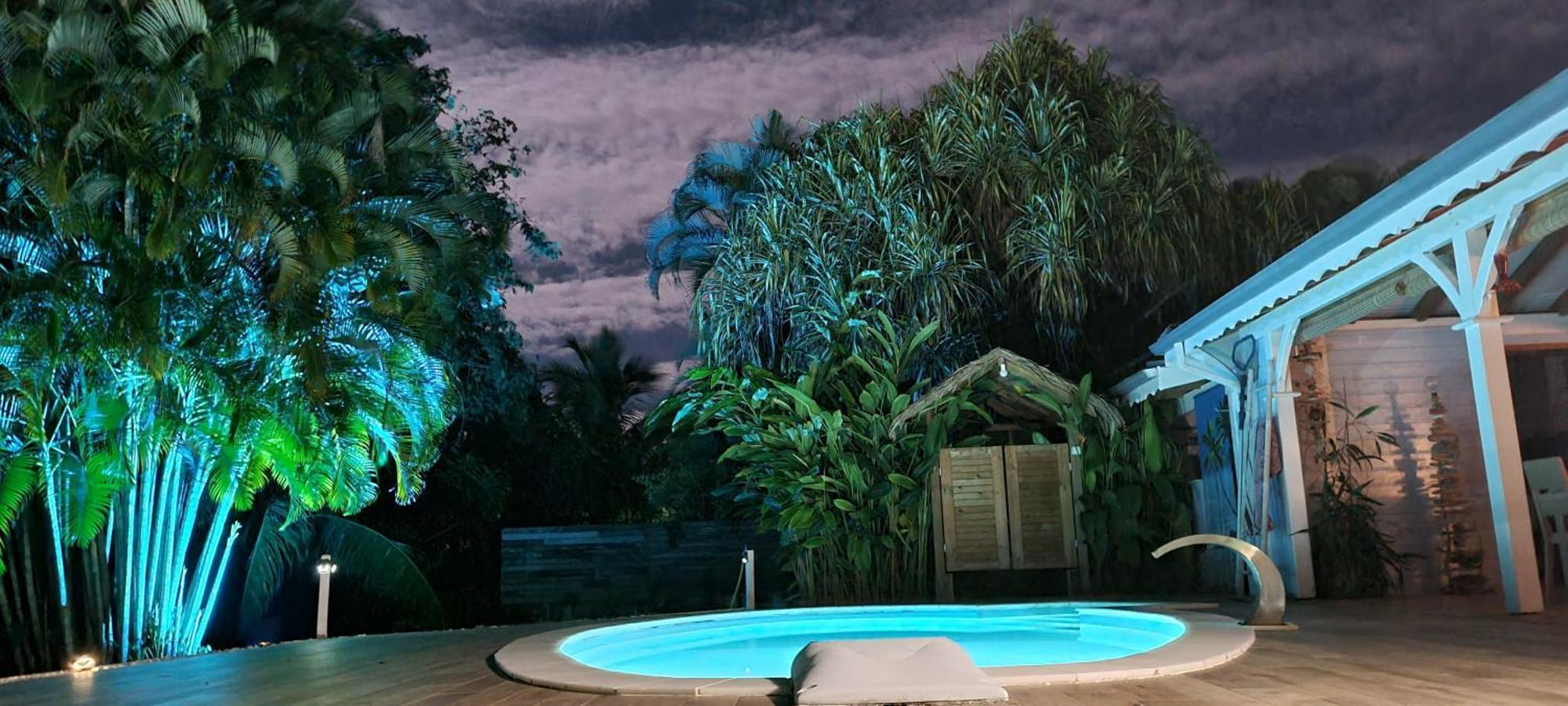 Gite Kaz A Topaze, Piscine, Jardin Tropical Sainte-Rose Bagian luar foto
